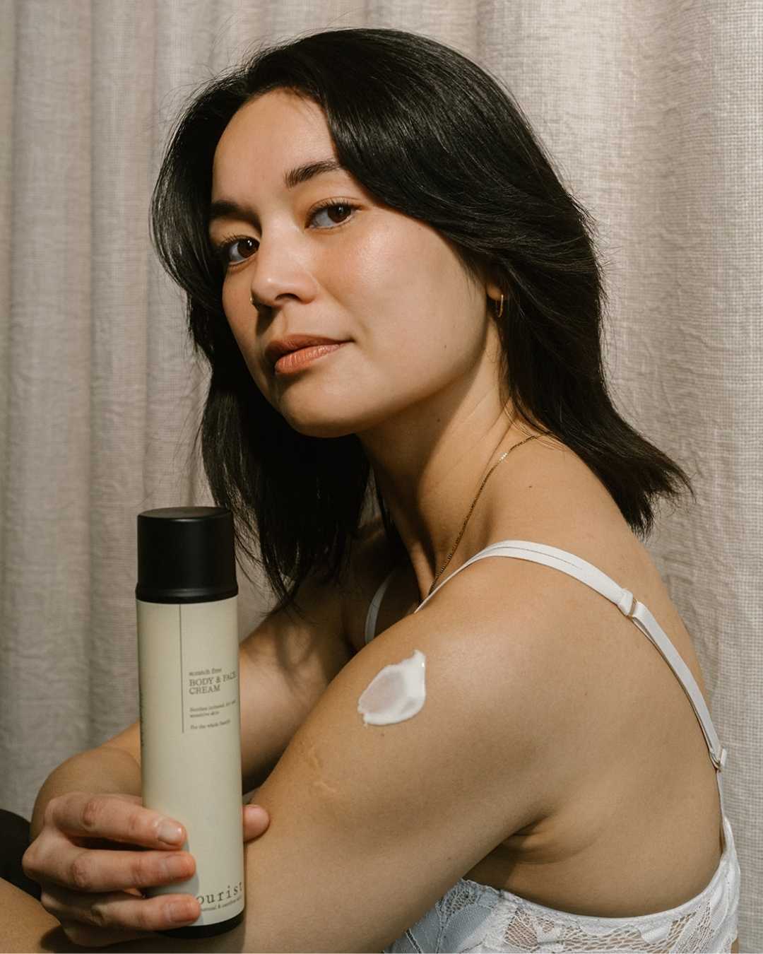 Nourist-Model-body and face cream-big