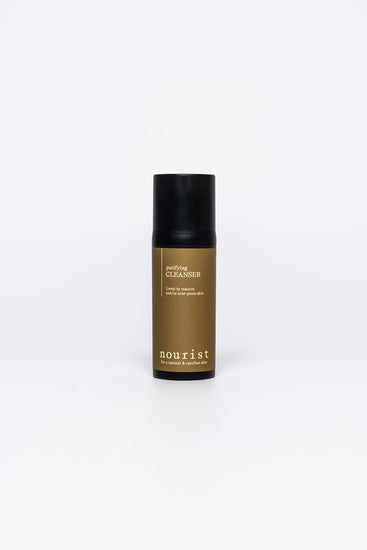 Packshot_Nourist_purifying-cleanser-studio-product-staand-klein