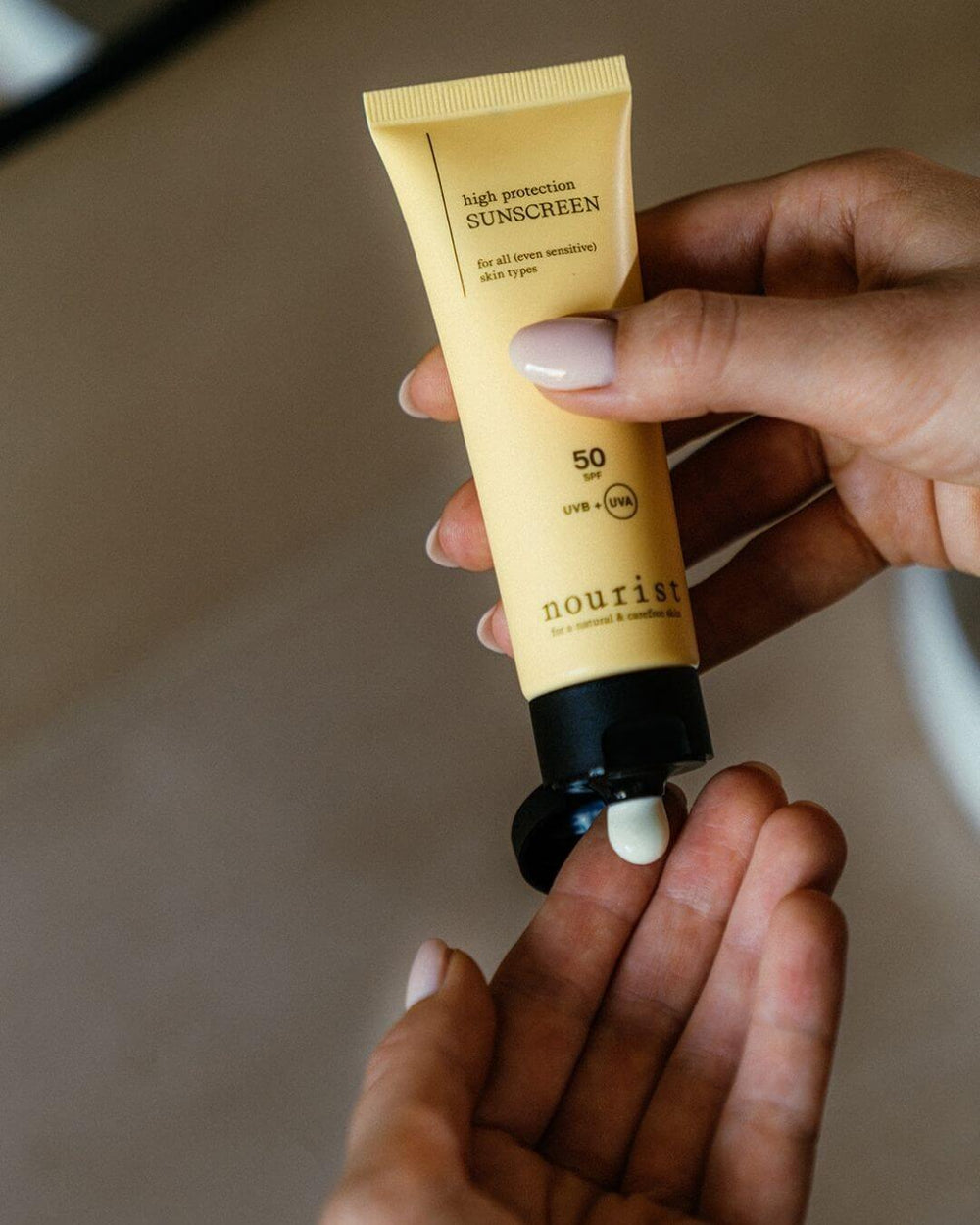 Sunscreen nourist zonnecreme  nourist.skincare